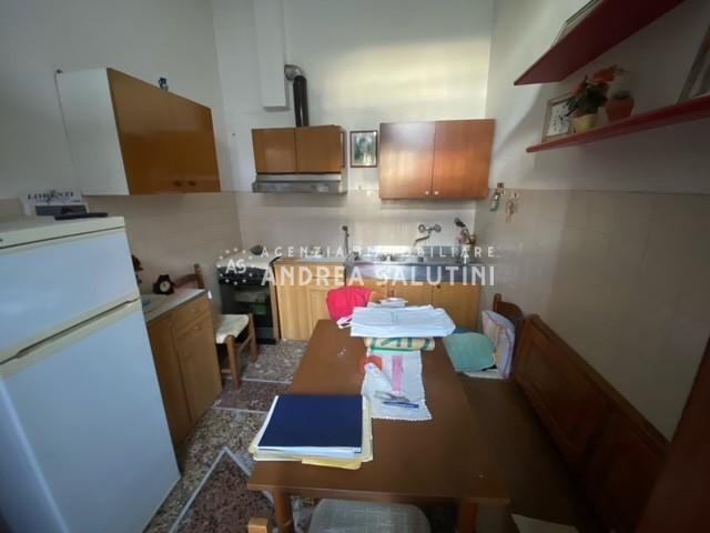 Casa indipendente con terrazzo a Cascina