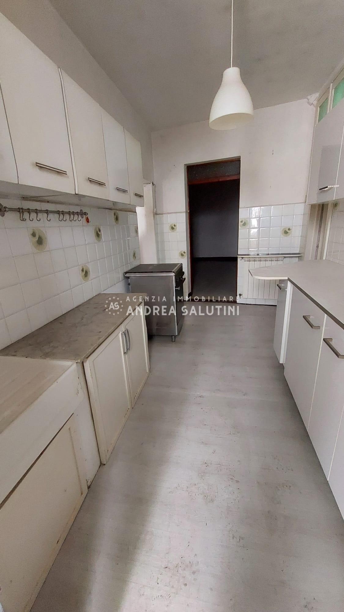 Trilocale con terrazzo a Buti