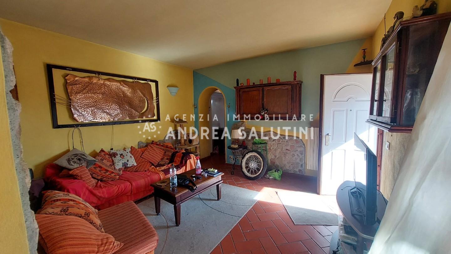 Casa indipendente con giardino, Buti cascine