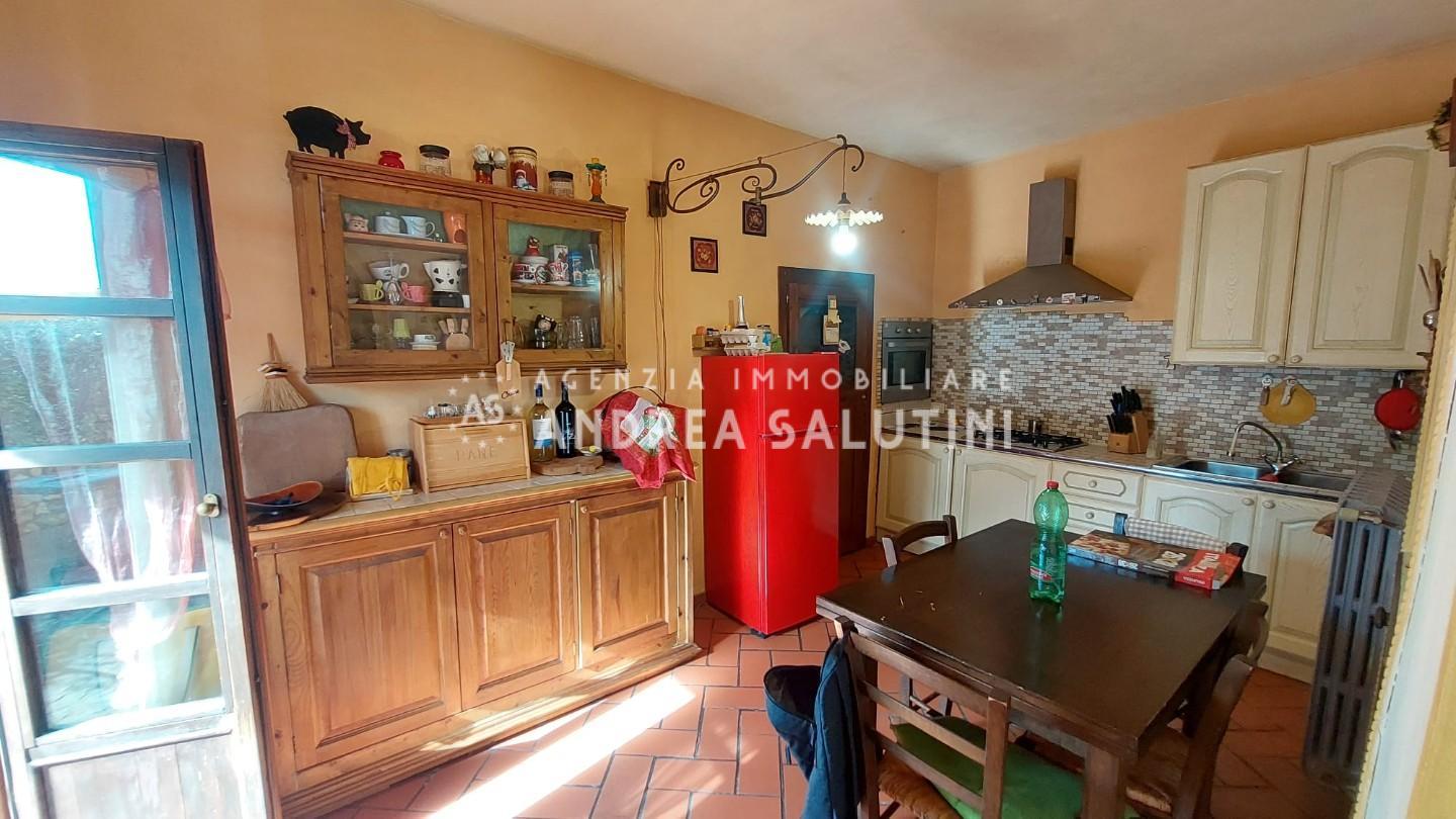 Casa indipendente con giardino, Buti cascine