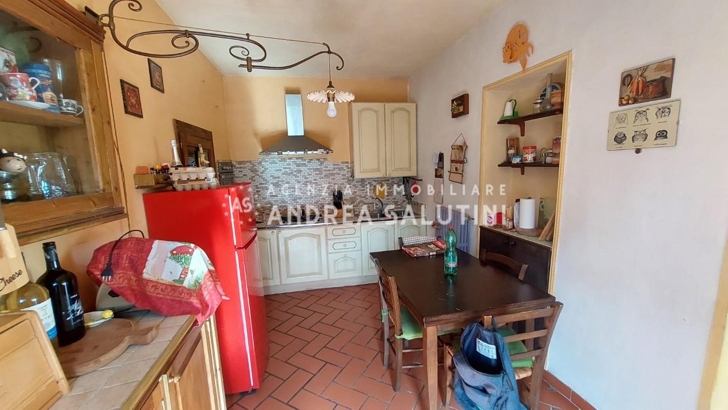 Casa indipendente con giardino, Buti cascine