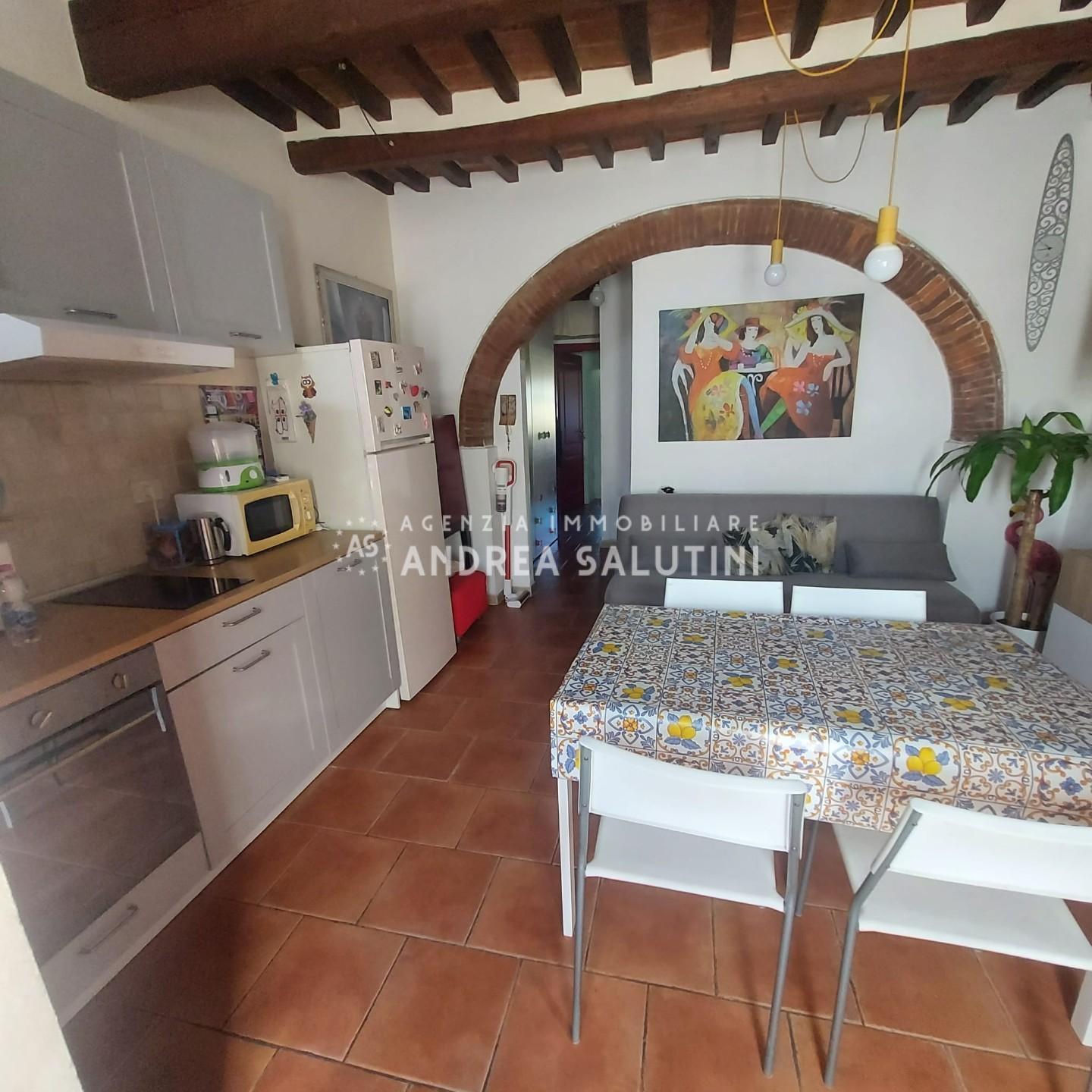 Trilocale in vendita, Calcinaia fornacette