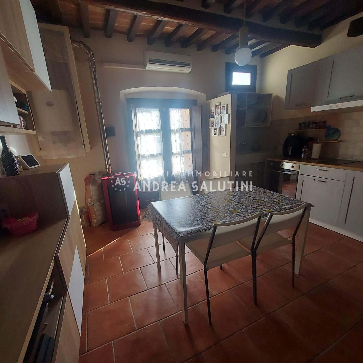 Trilocale in vendita, Calcinaia fornacette