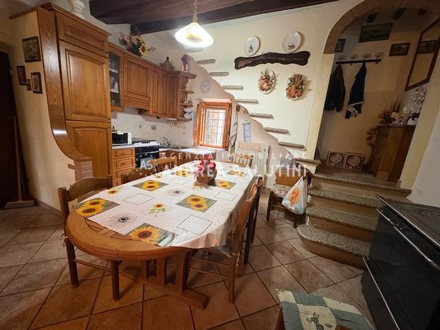 Casa indipendente con giardino, Chianni garetto