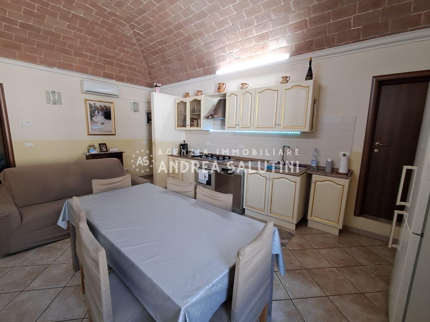 Trilocale con terrazzo a Ponsacco