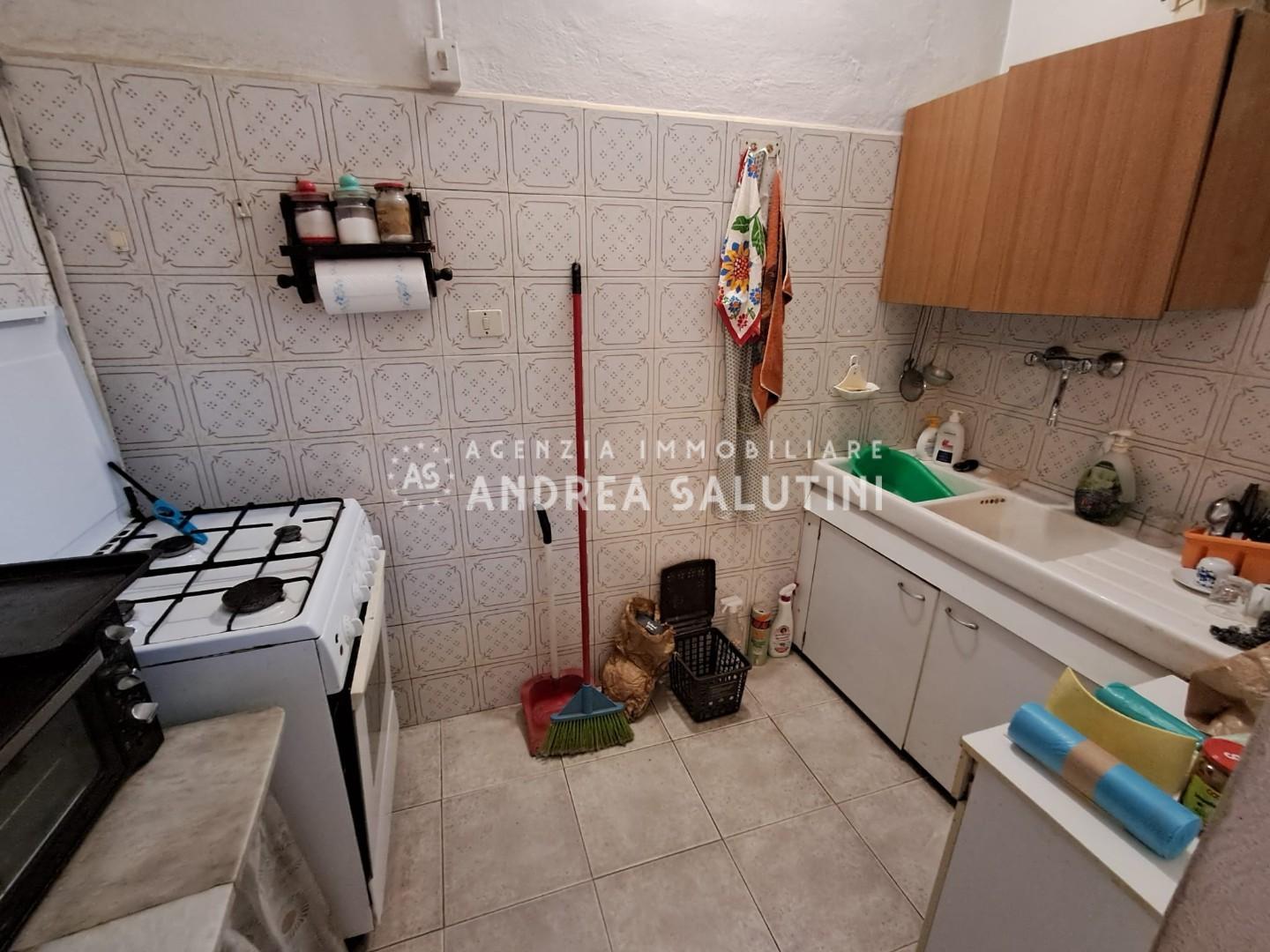 Casa indipendente con giardino, Pontedera montecastello