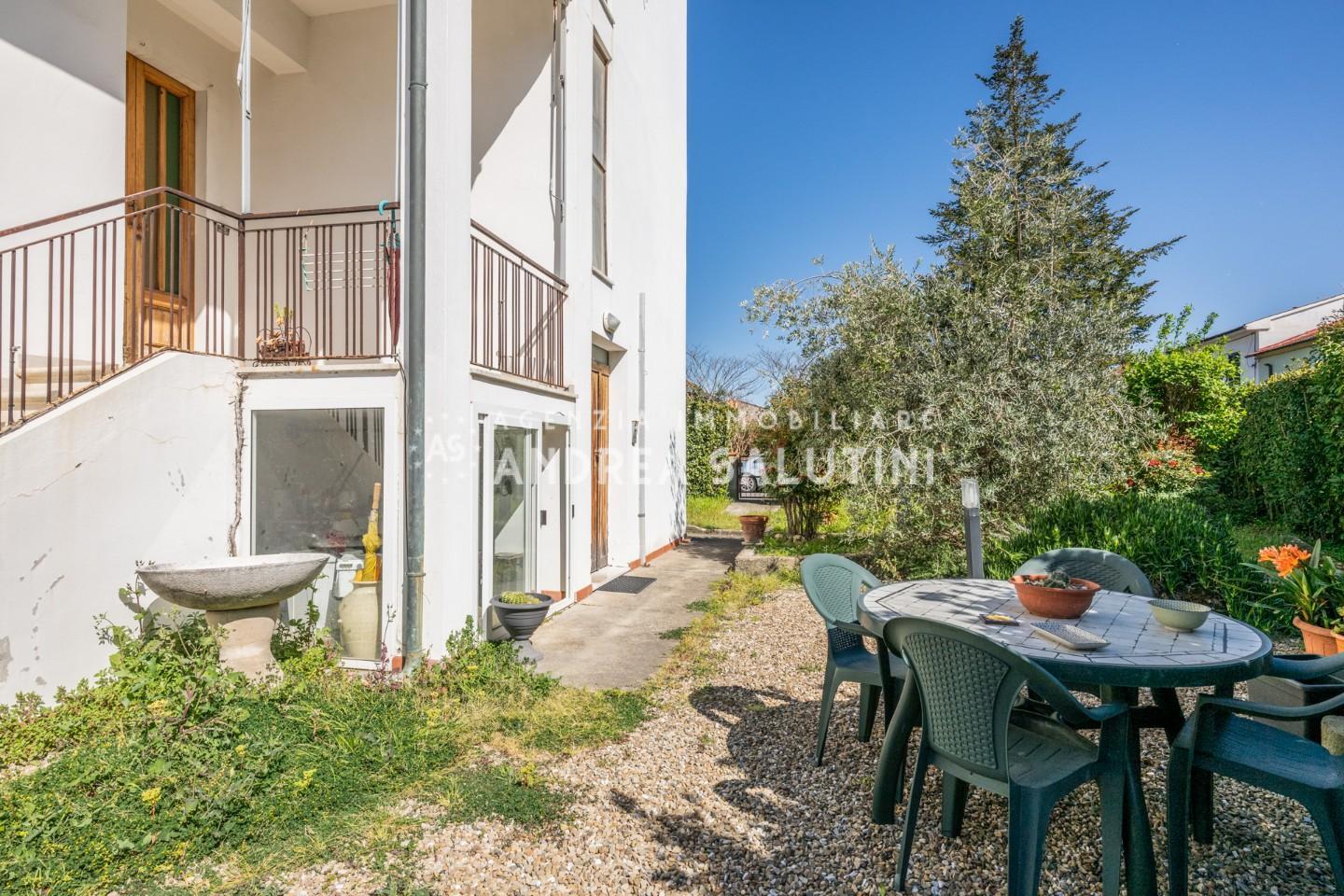 Casa indipendente con giardino, Pontedera la borra