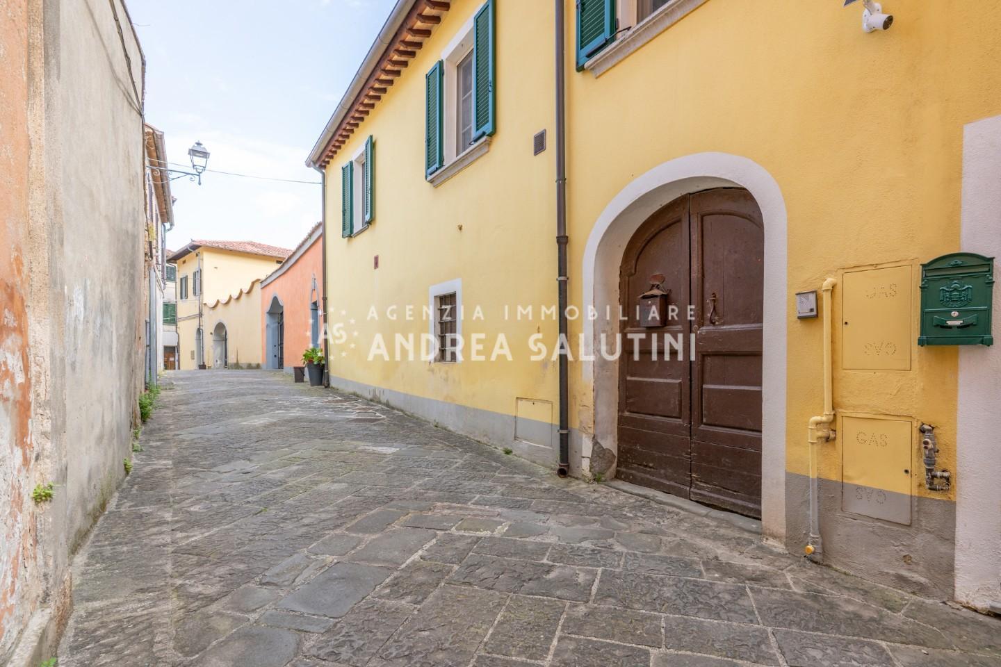 Casa indipendente con giardino a Buti