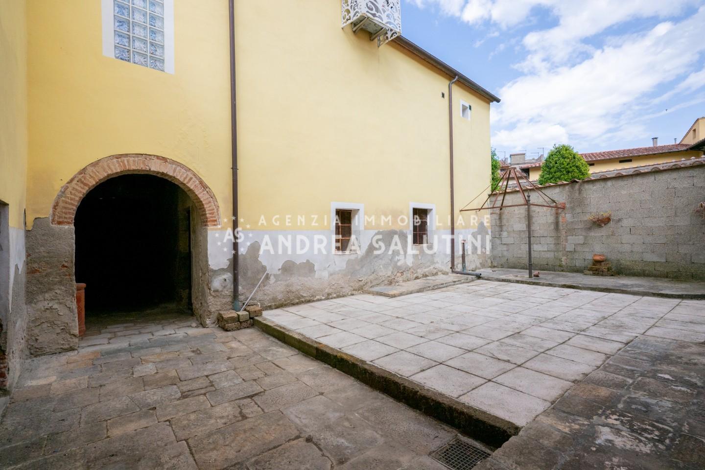 Casa indipendente con giardino a Buti