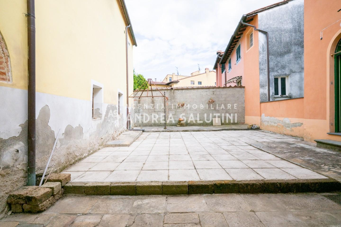 Casa indipendente con giardino a Buti