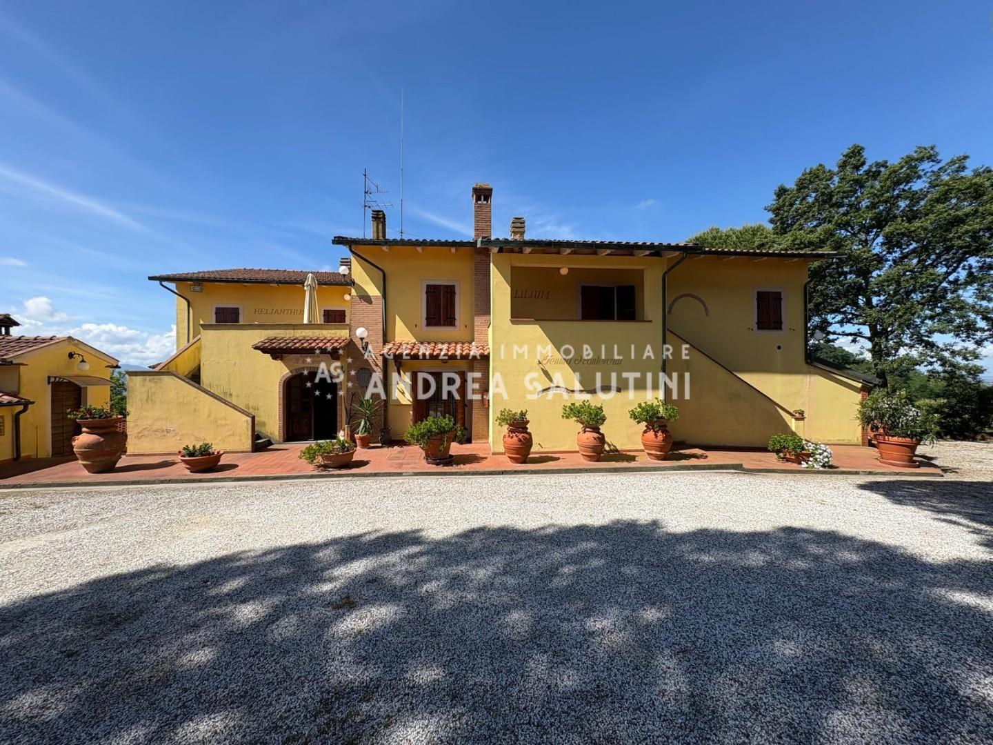 Rustico con giardino, Palaia forcoli