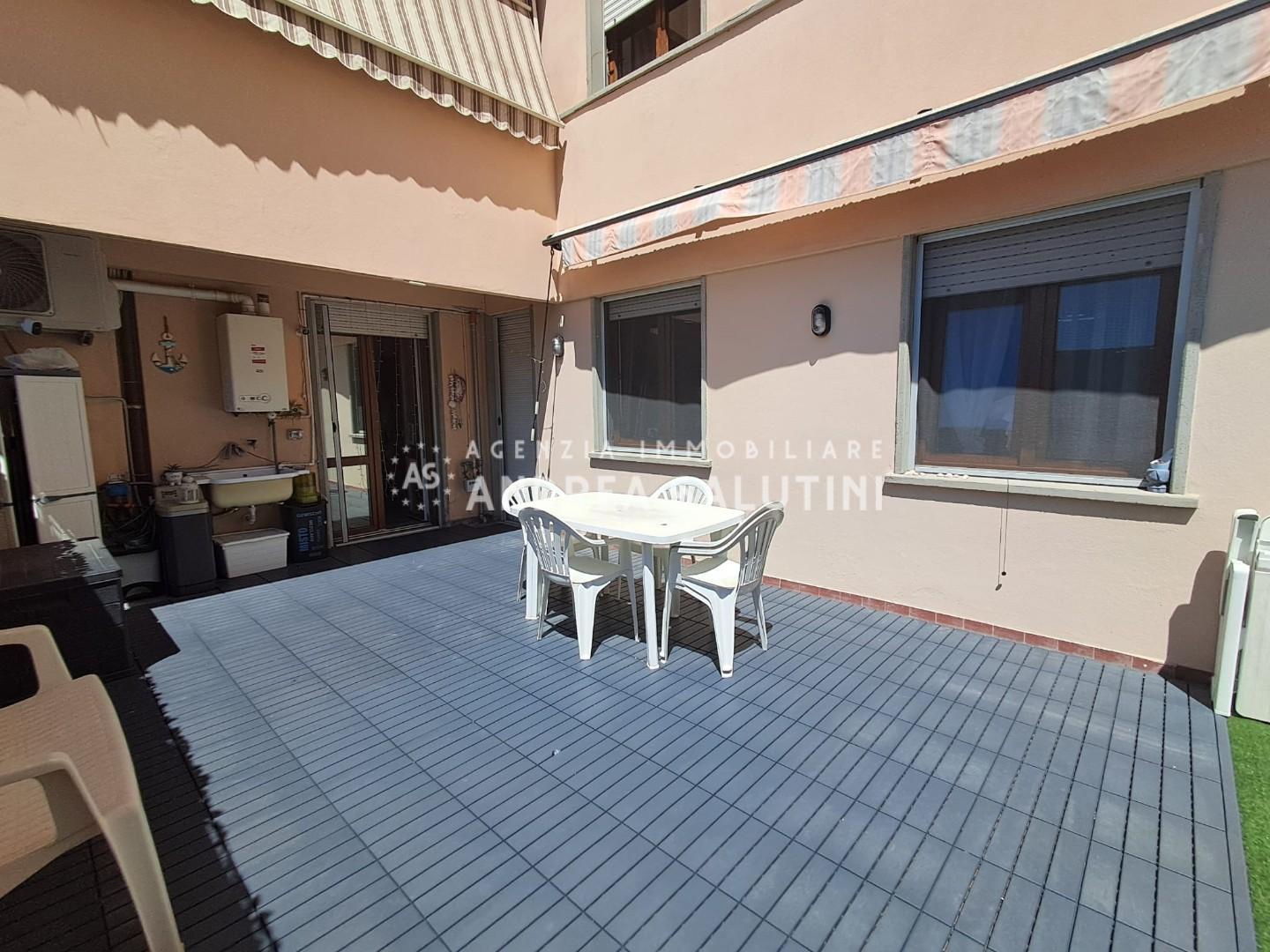 Appartamento con terrazzo a Pontedera