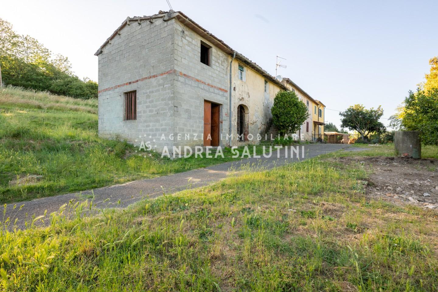 Casa indipendente con giardino a Buti