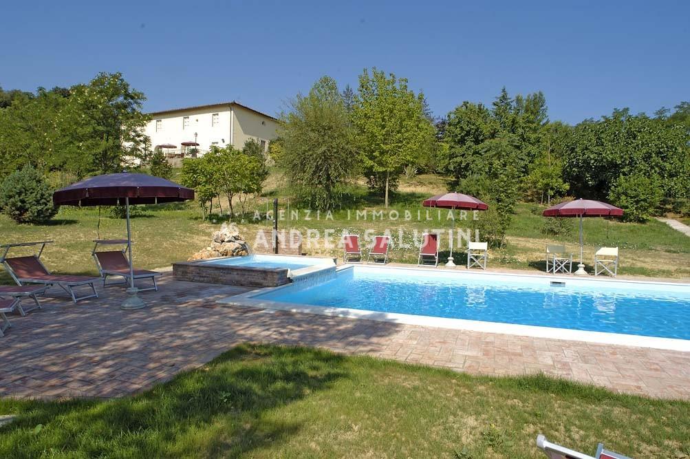 Villa con giardino a San Miniato