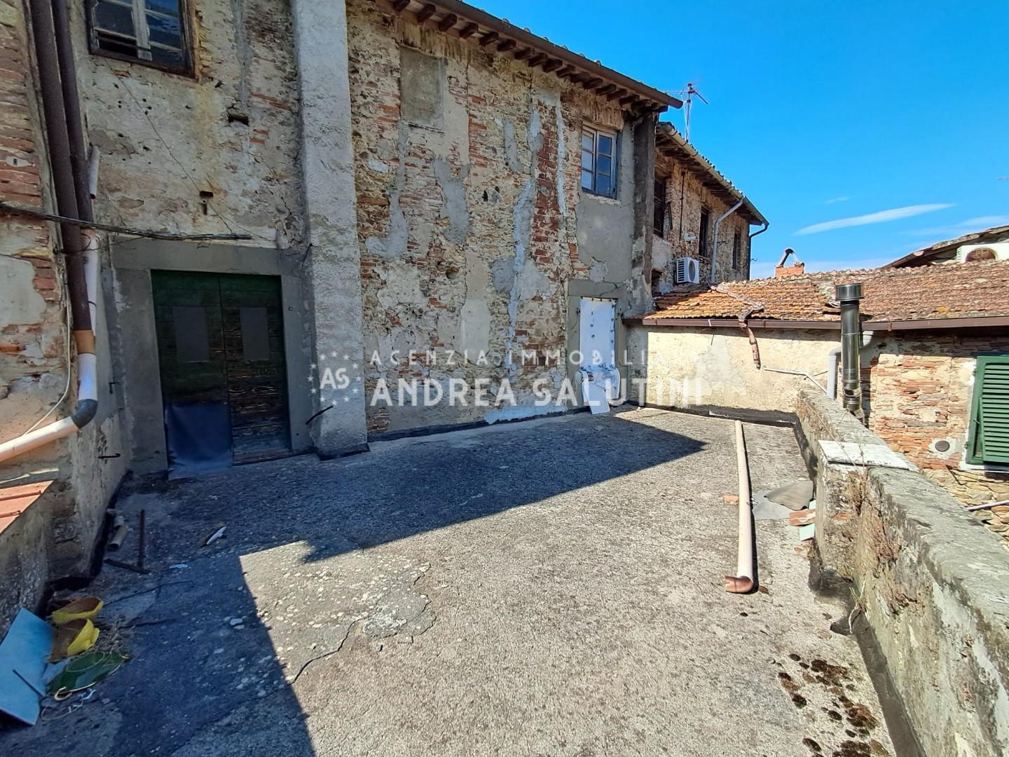 Appartamento con terrazzo a Buti