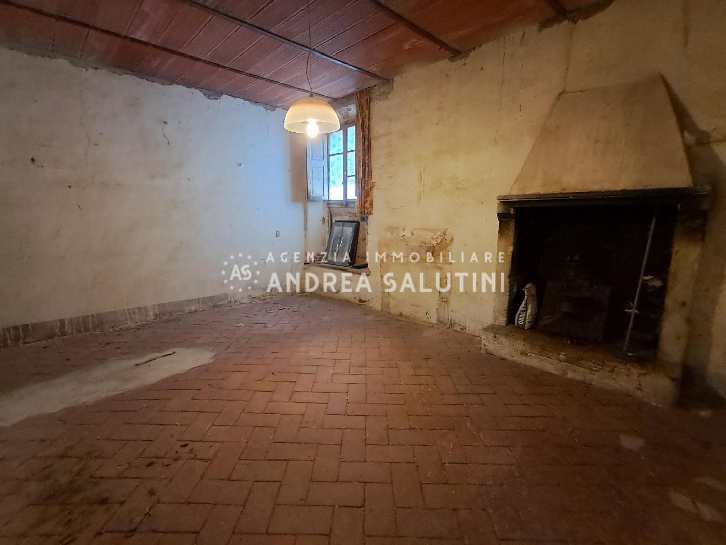Appartamento con terrazzo a Buti