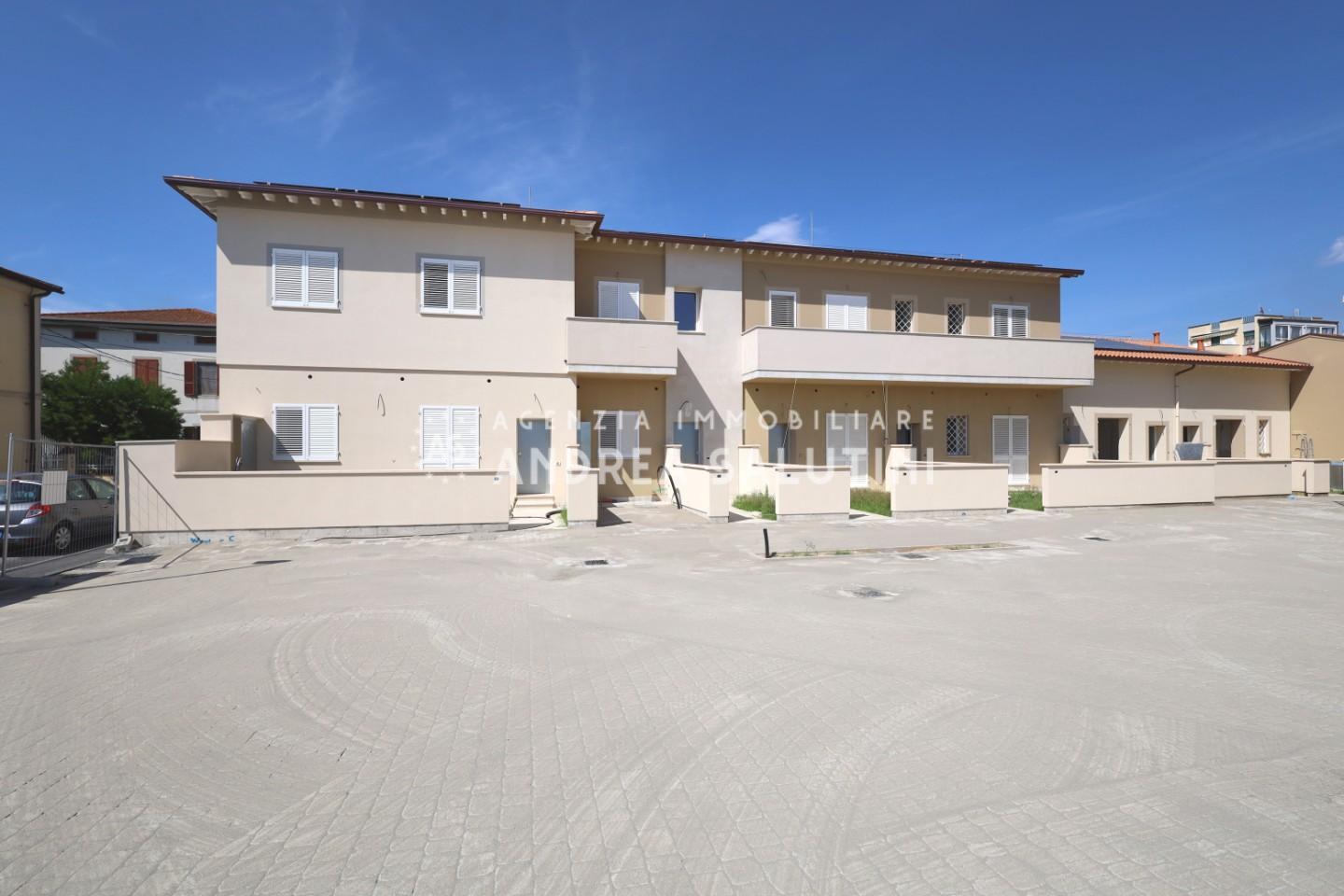 Casa indipendente con giardino a Cascina