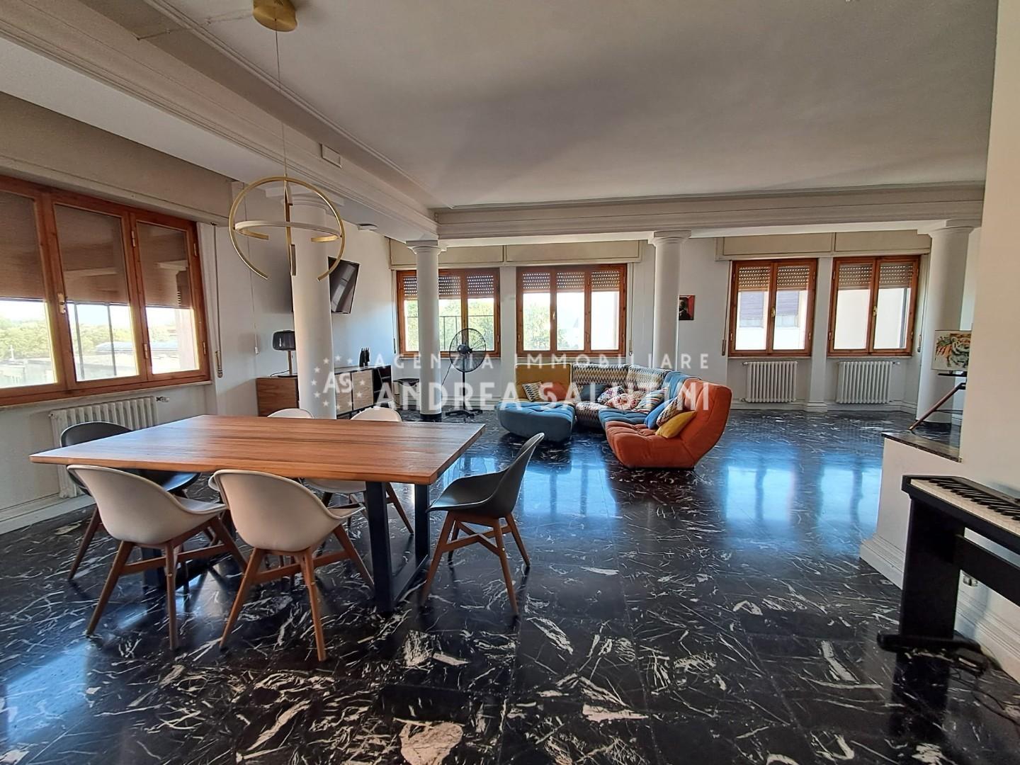 Villa con giardino, Pontedera bellaria