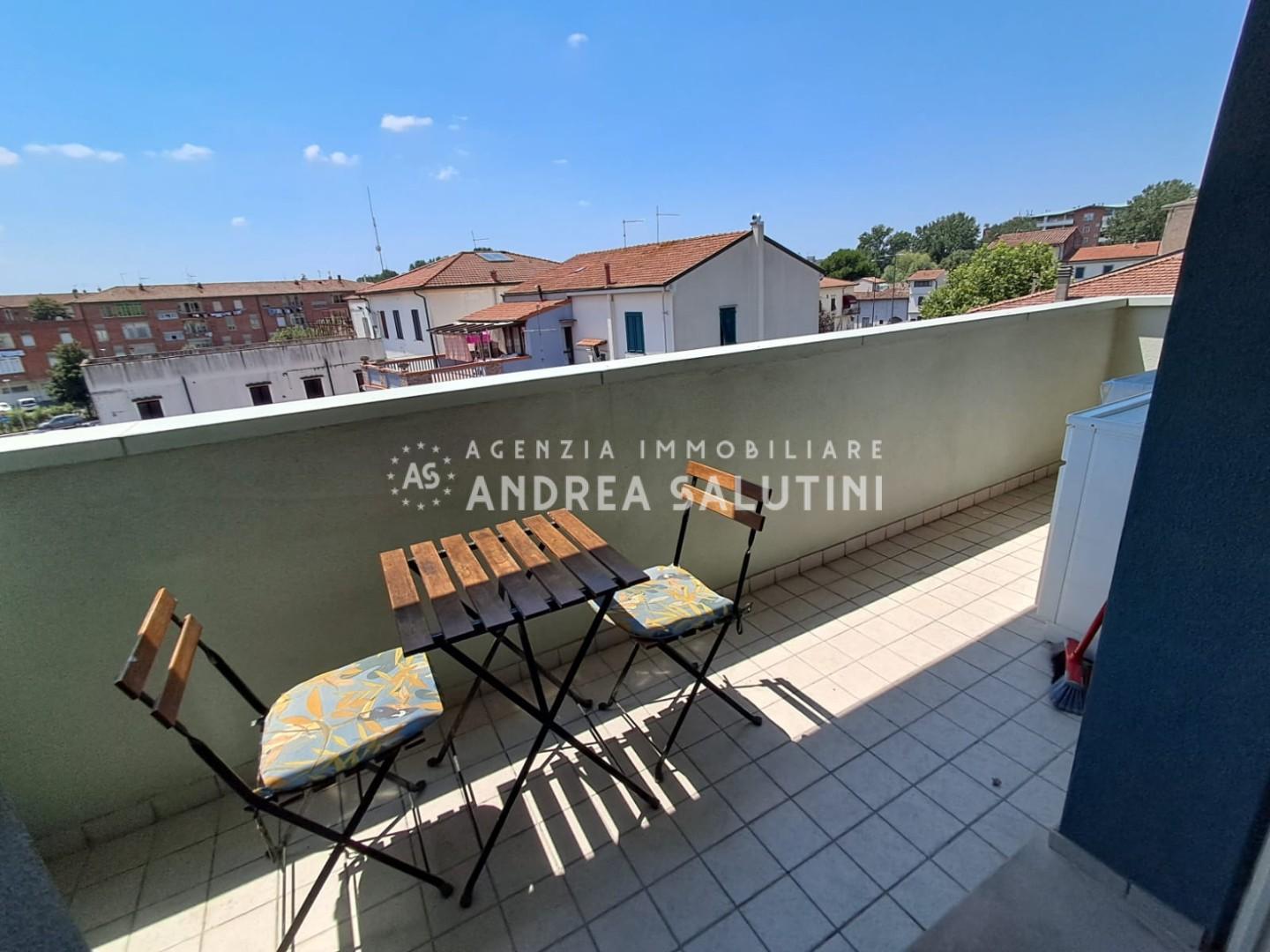 Trilocale arredato in affitto, Pontedera oltrera