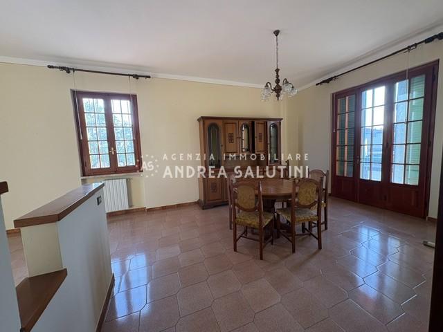 Casa indipendente con giardino a Larciano
