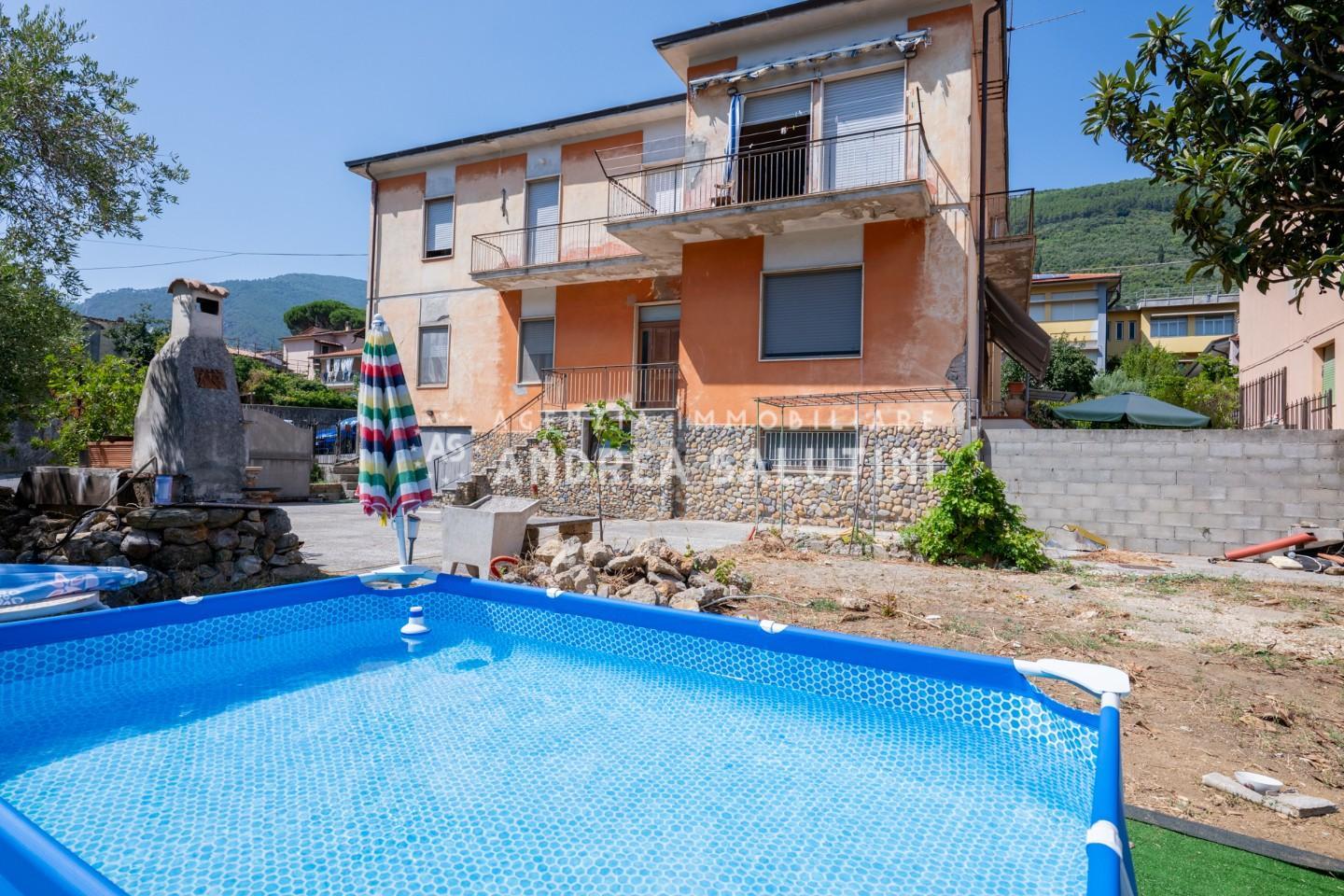 Villa con giardino a Buti