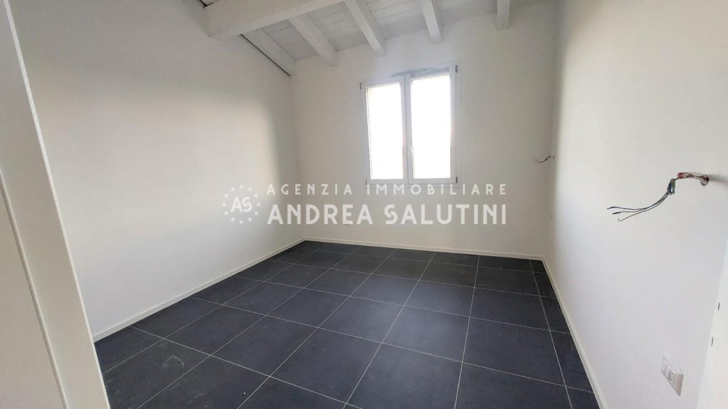 Quadrilocale con giardino a Pontedera