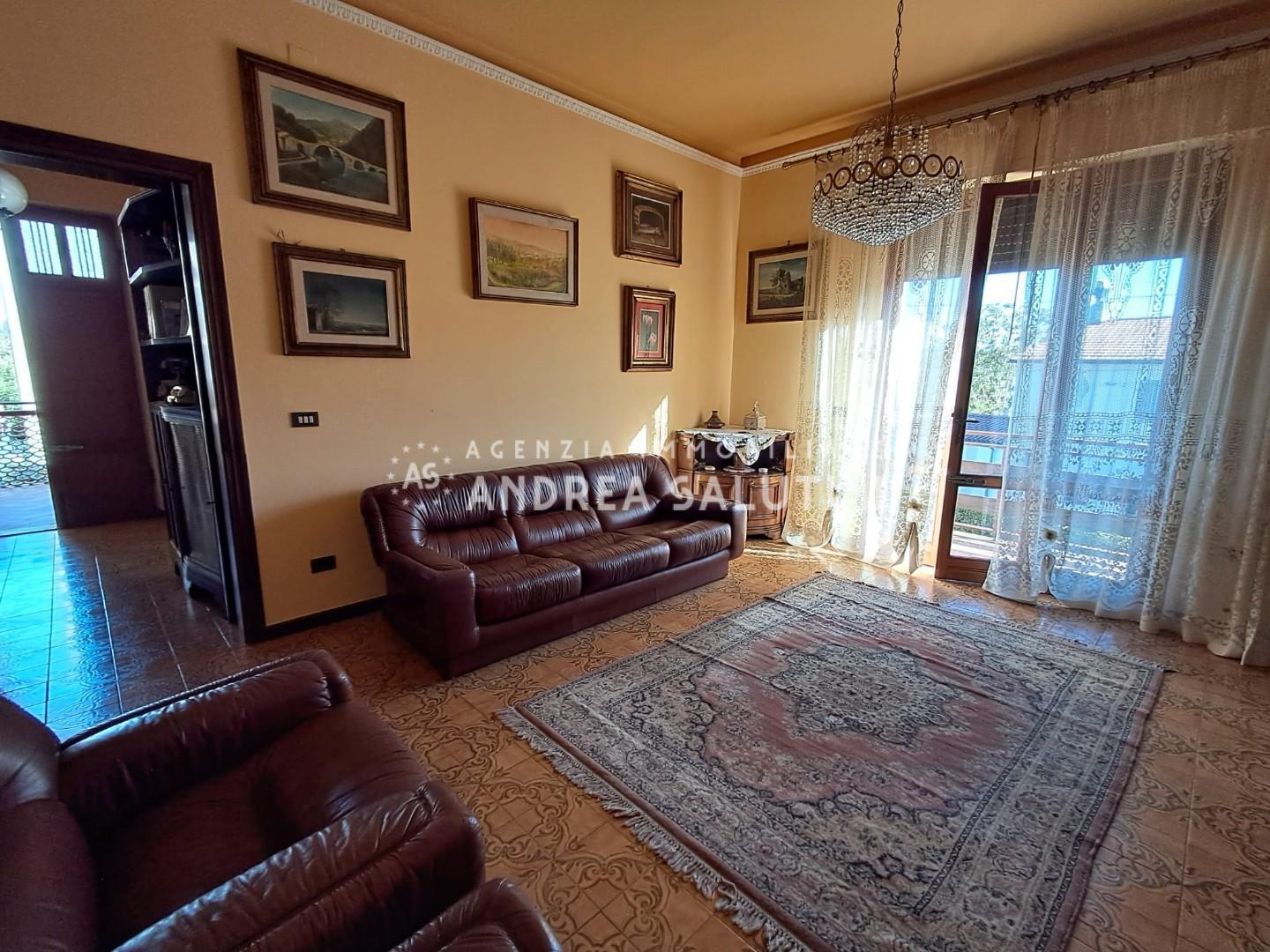 Villa con giardino, Buti cascine