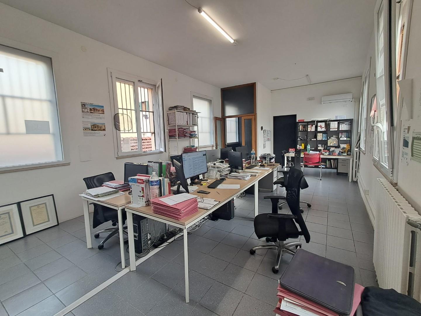 Ufficio in affitto, Pontedera centro