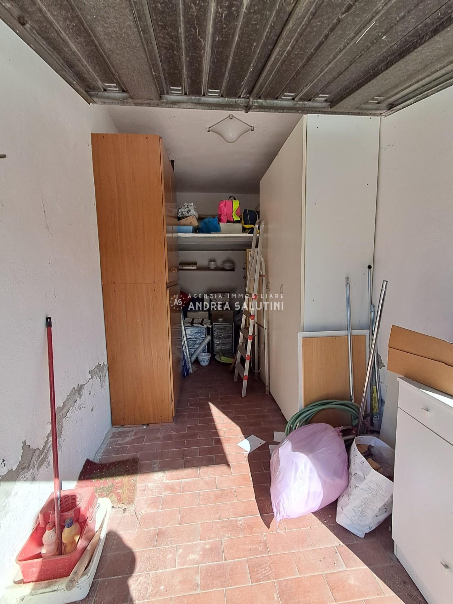 Box/Garage 13mq in vendita, Calcinaia fornacette