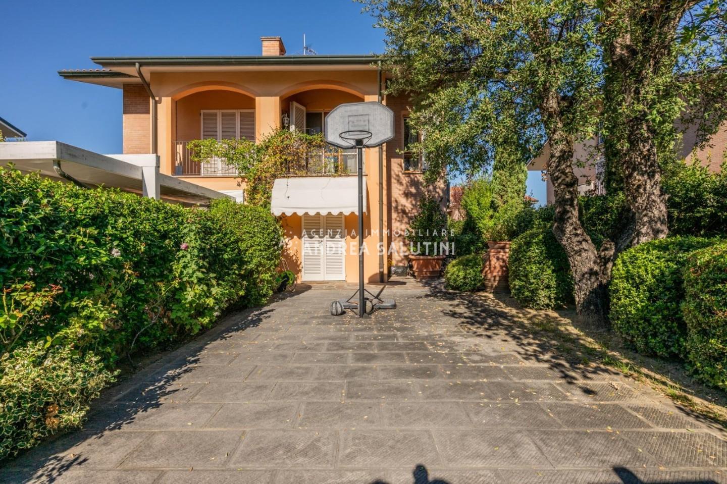 Villa Bifamiliare con giardino, Pontedera bellaria
