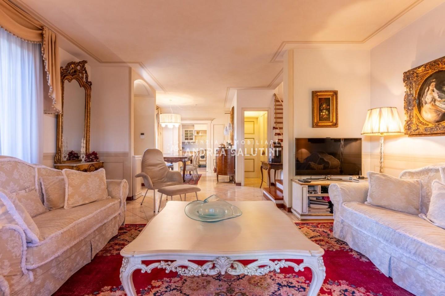 Villa Bifamiliare con giardino, Pontedera bellaria