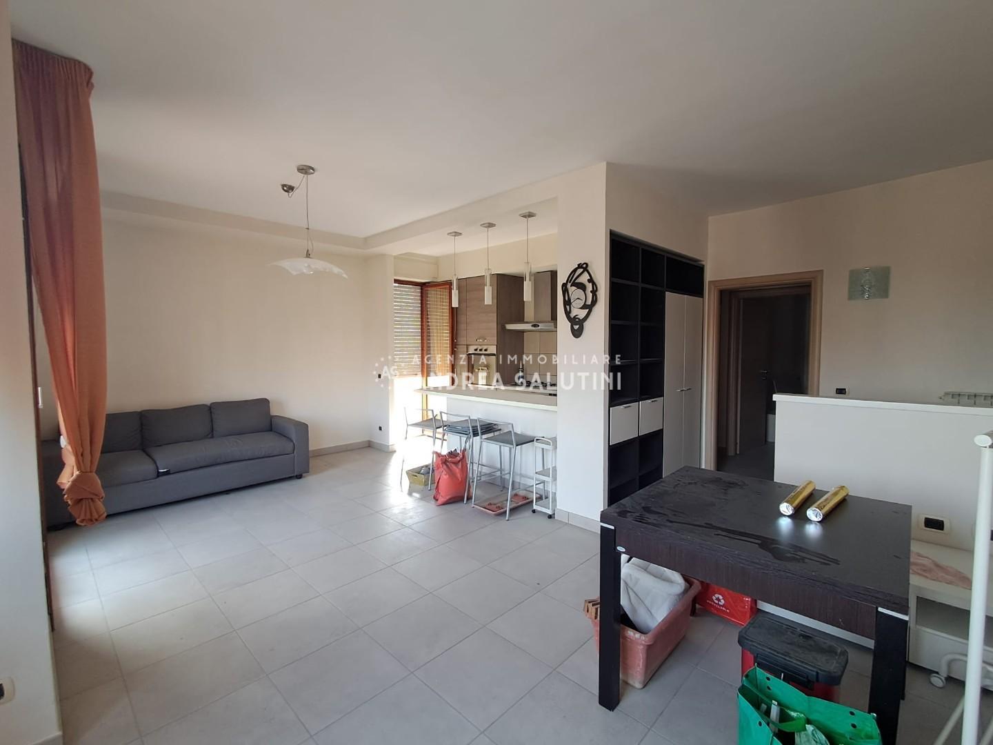 Trilocale in affitto, Pontedera oltrera