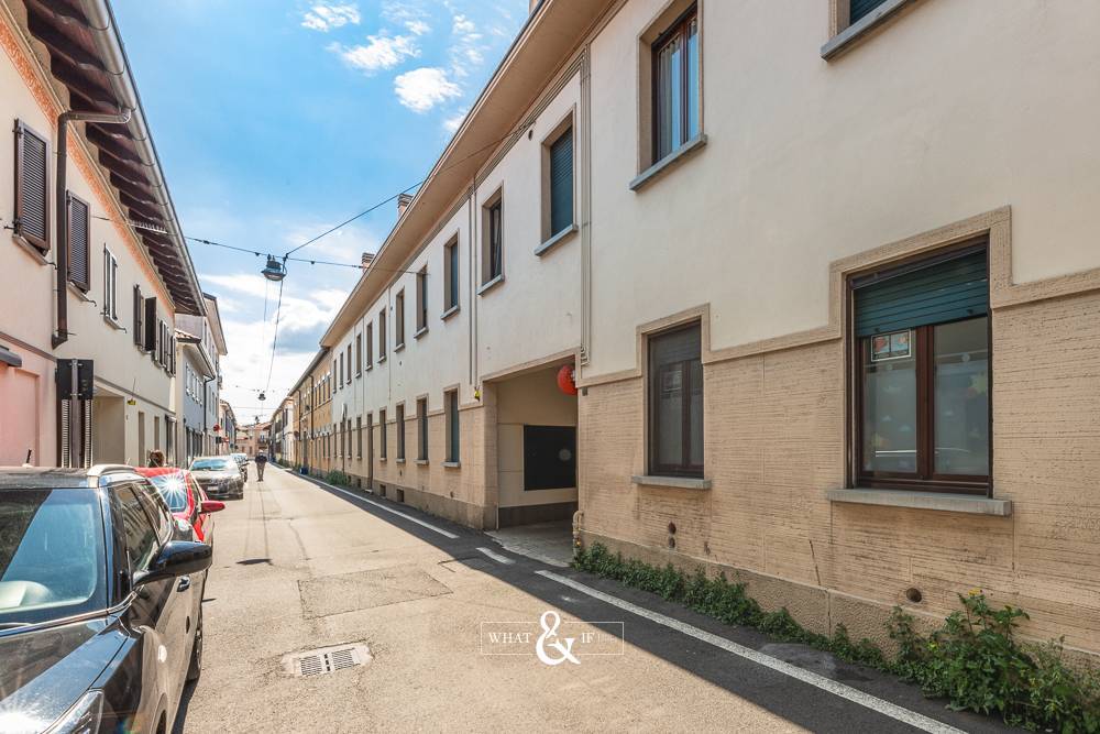 Stabile / Palazzo in vendita a Desio