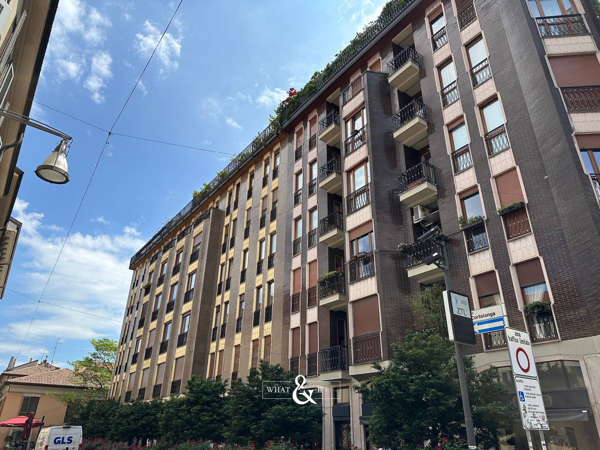 Appartamento in vendita a Monza, Centro storico