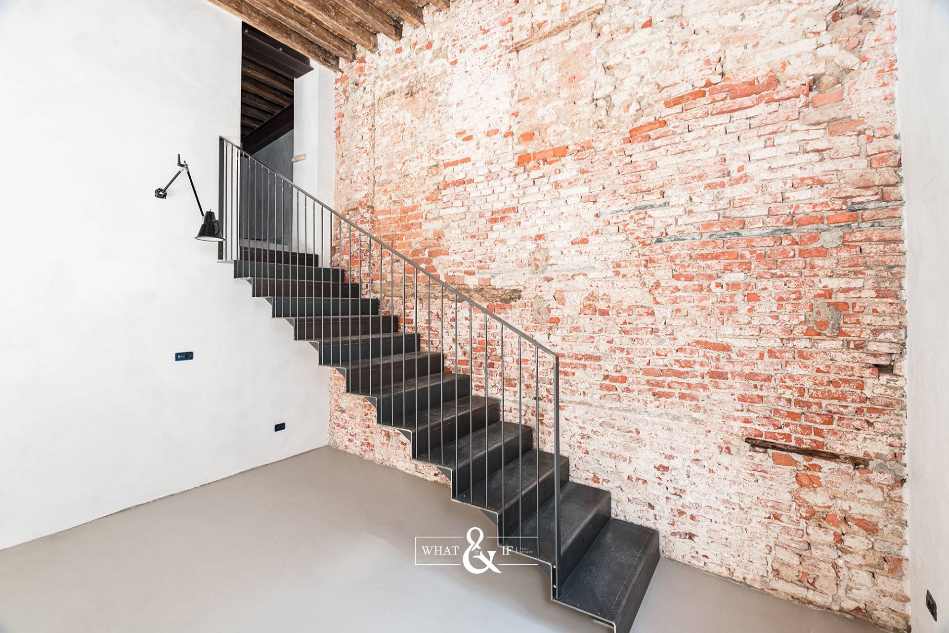 Studio/Ufficio in affitto a Monza, Centro storico