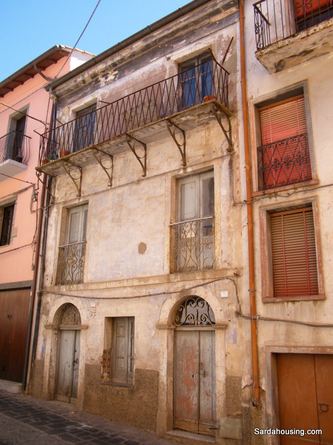Casa indipendente da ristrutturare in via roma, Santu Lussurgiu