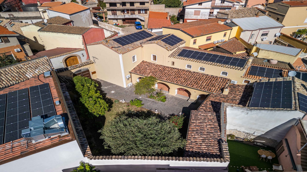Villa con giardino in roma, Serdiana
