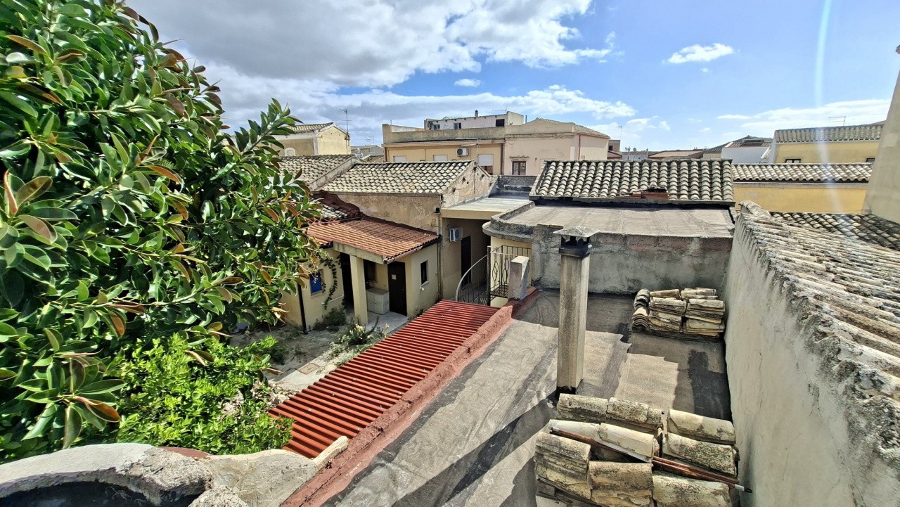Casa indipendente con giardino in via xx settembre, Quartu Sant'Elena