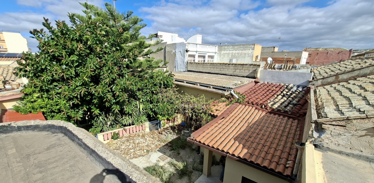 Casa indipendente con giardino in via xx settembre, Quartu Sant'Elena