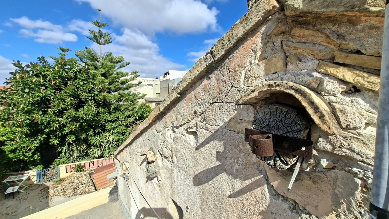 Casa indipendente con giardino in via xx settembre, Quartu Sant'Elena
