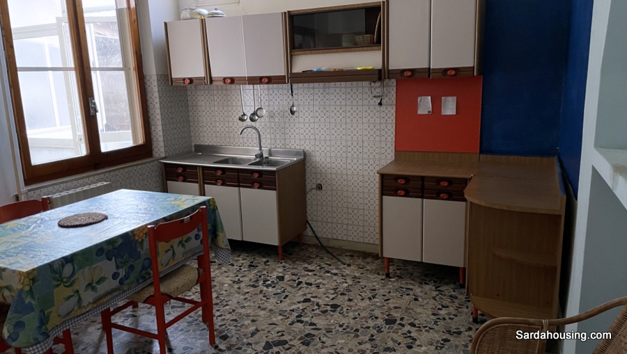 Casa indipendente con giardino in corso fratelli cervi, Solarussa