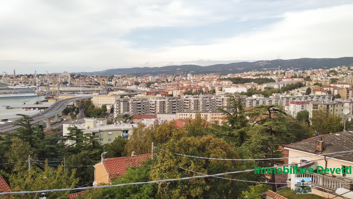 Bilocale vista mare a Trieste