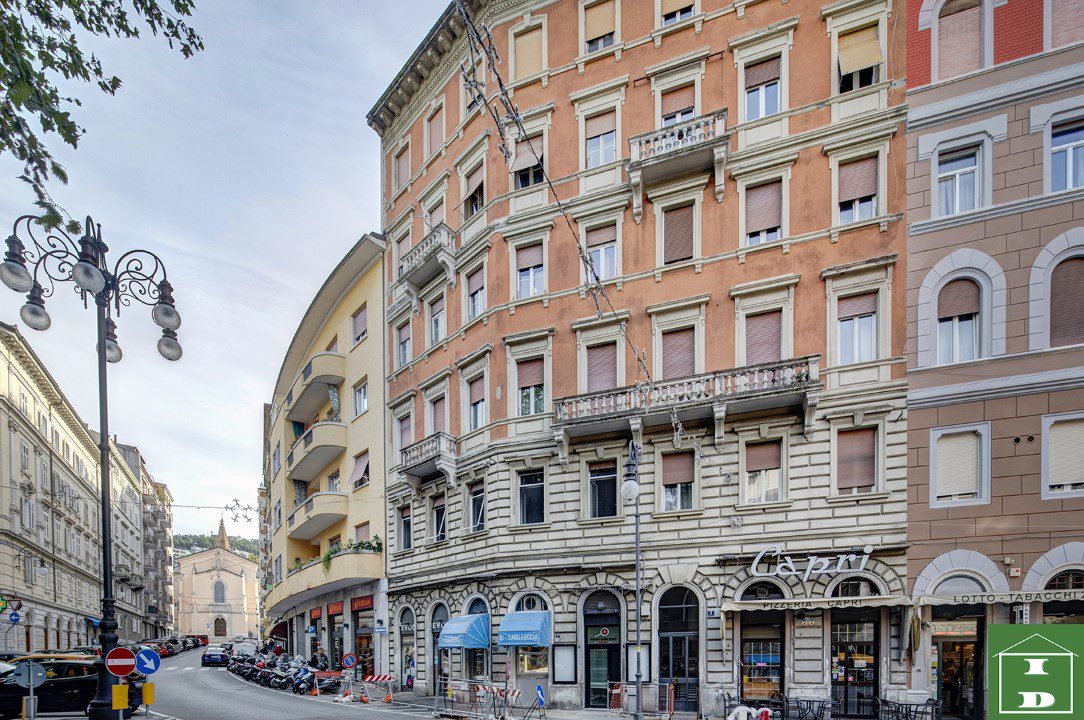Quadrilocale in vendita a Trieste