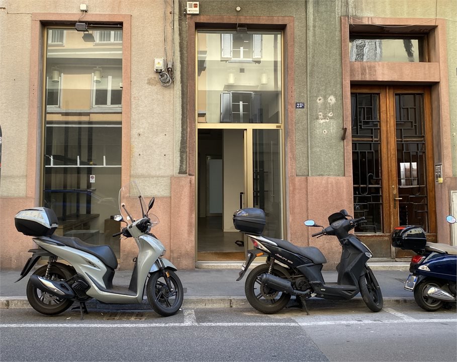 Locale commerciale in affitto a Trieste