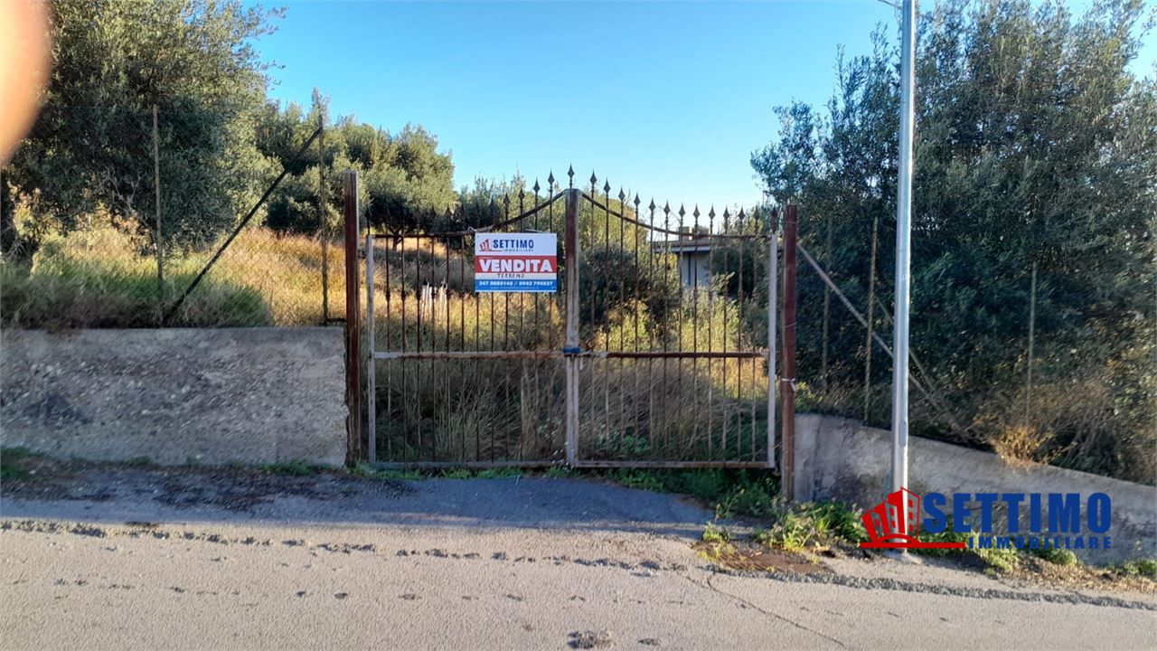 Terreno in vendita a Santa Teresa di Riva