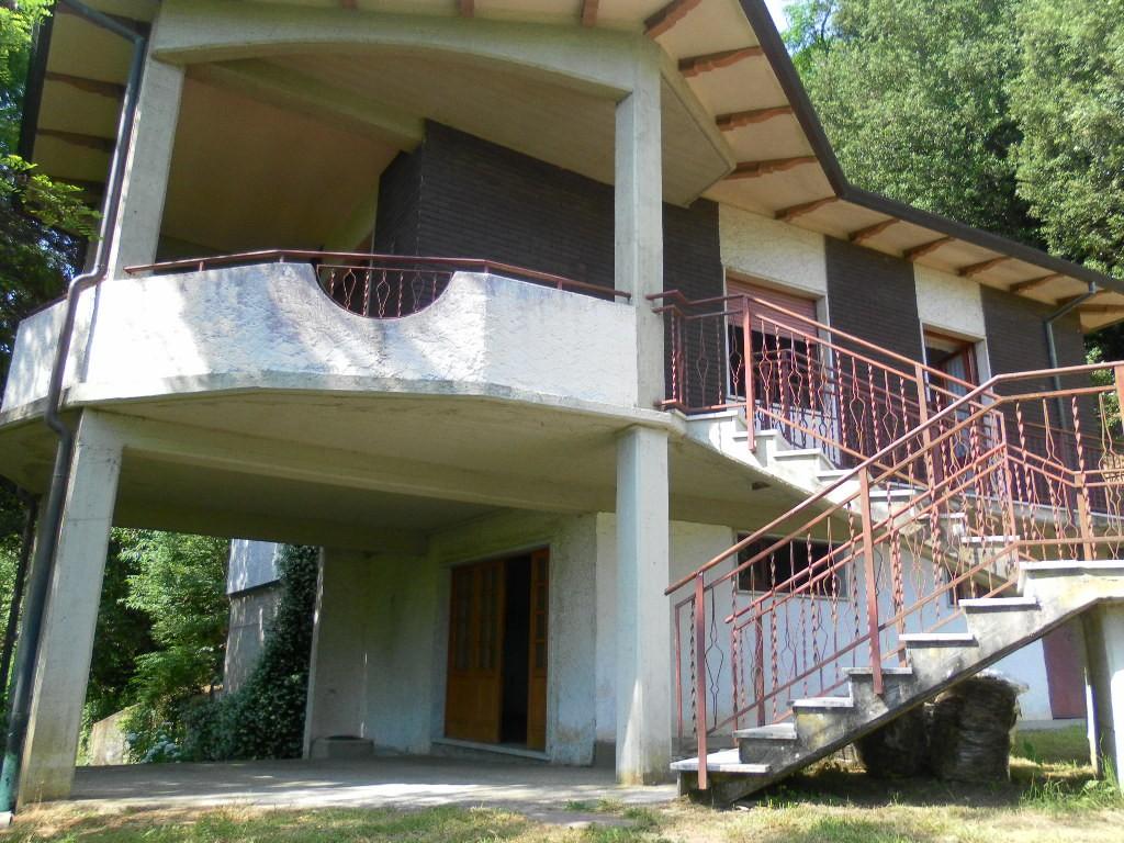 Casa indipendente con giardino, Carrara fossola