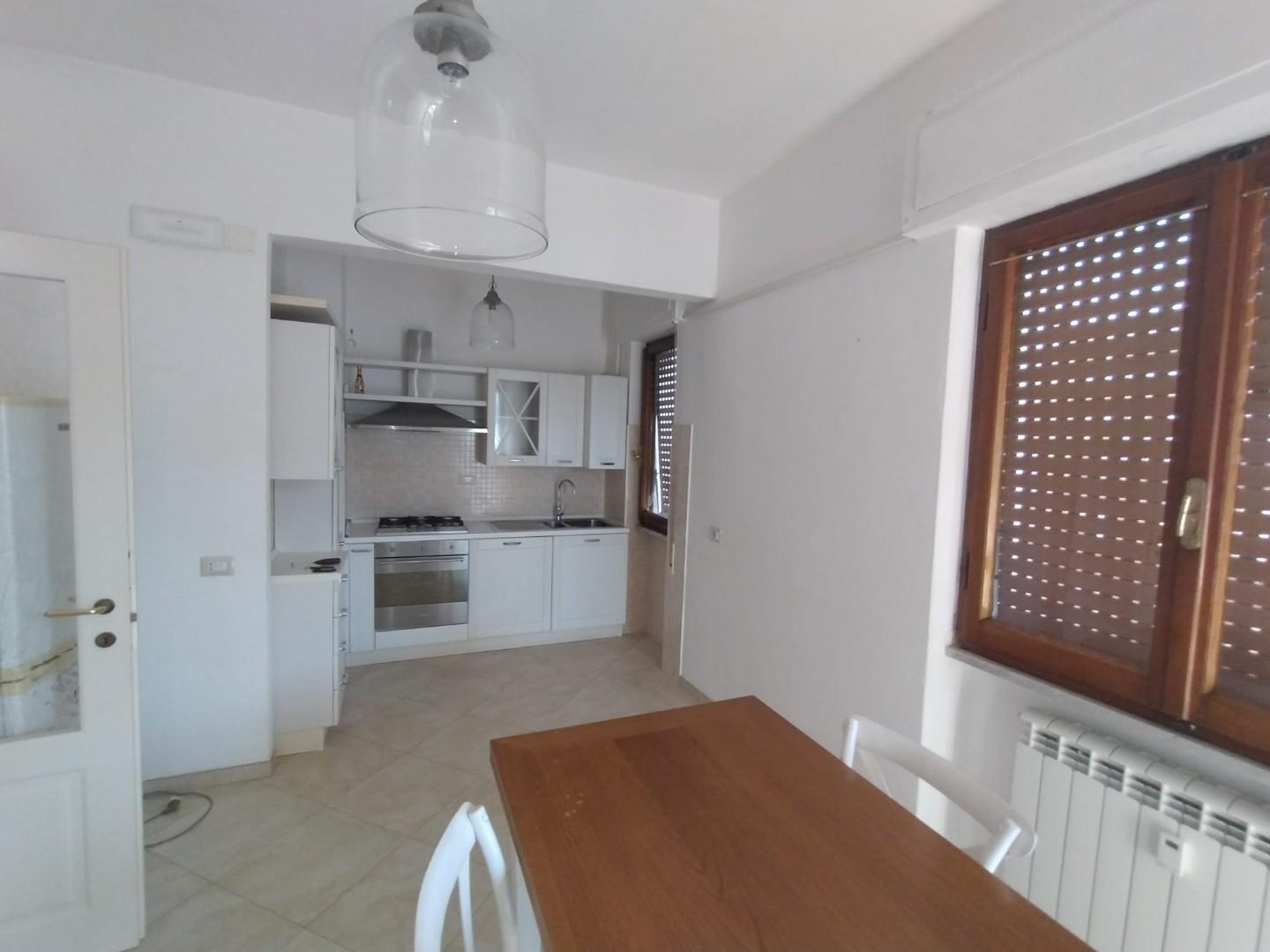 Quadrilocale in vendita, Carrara avenza