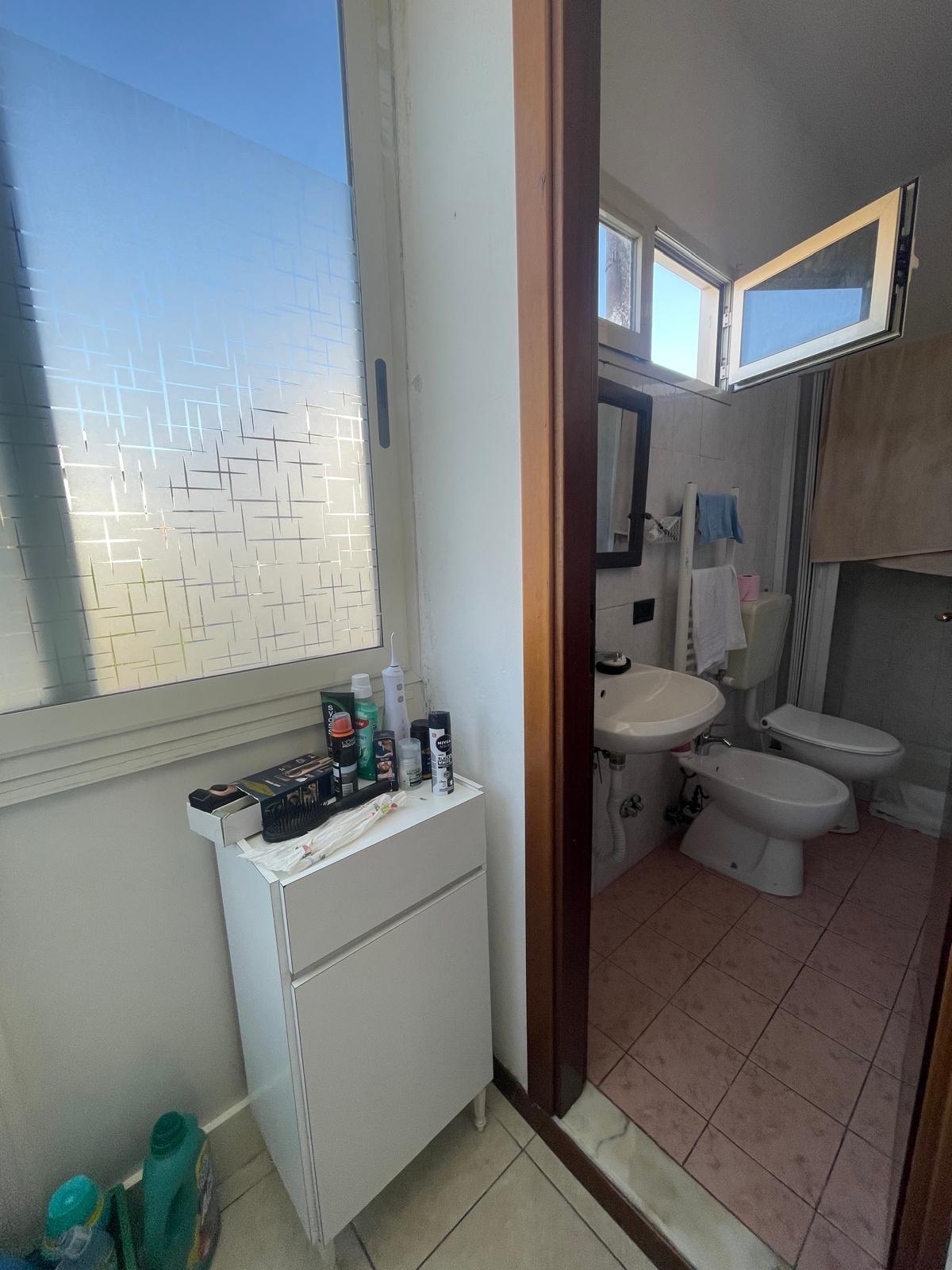 Trilocale ristrutturato, Carrara marina di