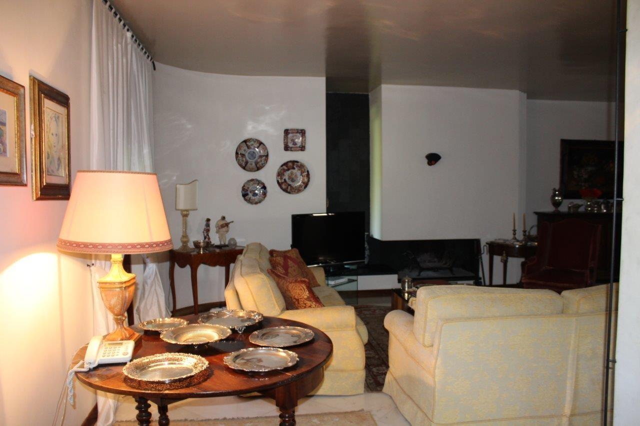 Villa Bifamiliare con giardino, Carrara sant'antonio