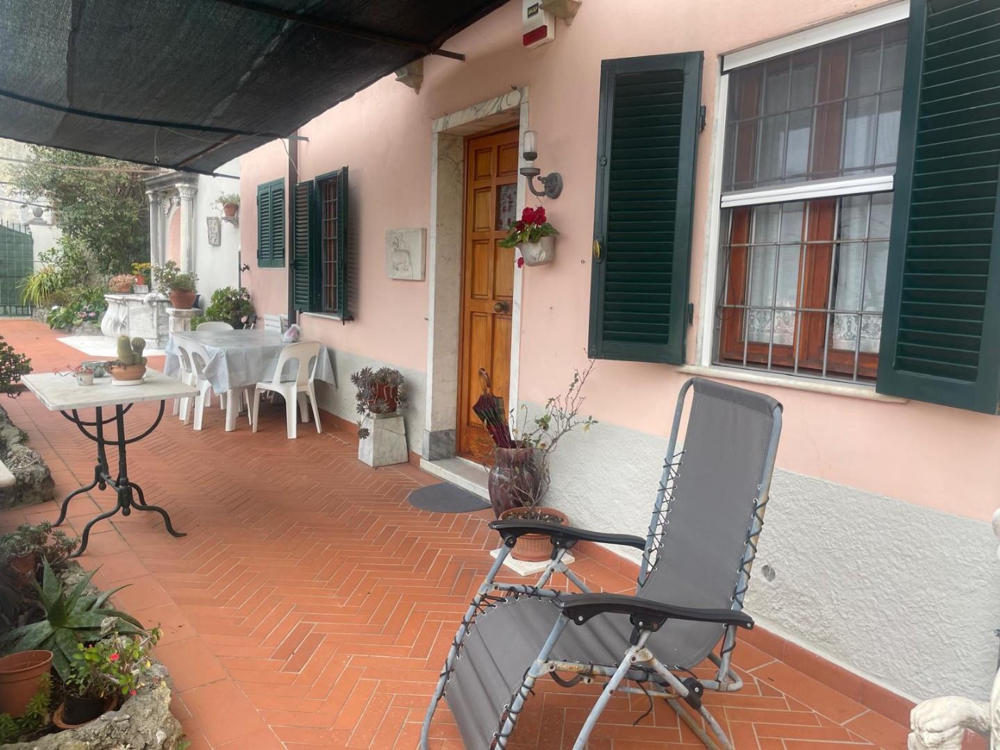 Casa indipendente vista mare, Carrara fossola